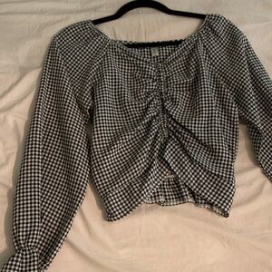Long sleeve black and white gingham ruched top